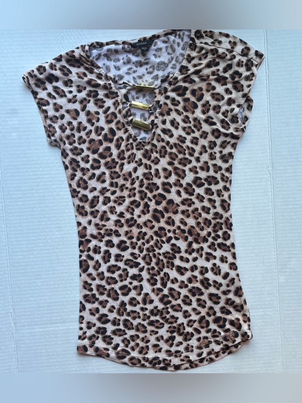 Guess Leopard Print cap sleeve tank top gold hardware cut out going out top Y2K